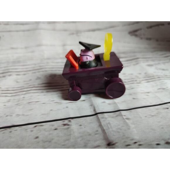 2018 McDonalds Happy Meal Toy Ralph Breaks the Internet Knowsmore Racer - Picture 3 of 5